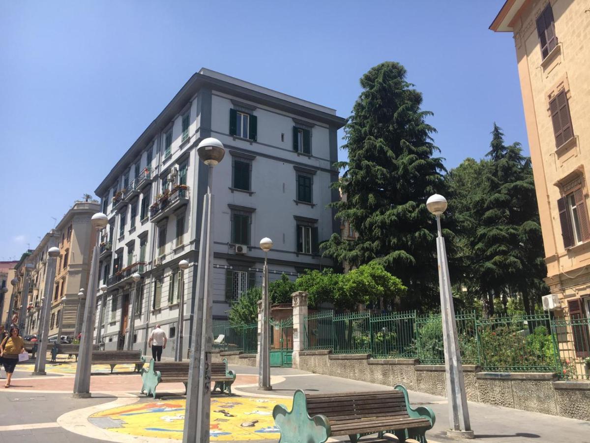 Domus Luca - Central Rooms In The Heart Of Neapel Exterior foto